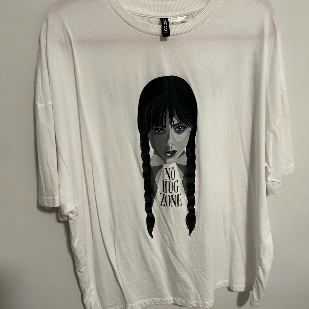 Wednesday oversized graphic tee from Divided XL